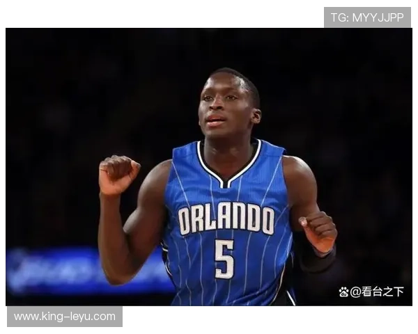 奥拉迪波无球跑动制造防守漏洞，提升球队外线效率