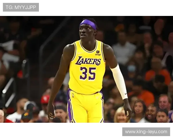 卢尔·邓无球跑动牵制力仍影响对手防守布局